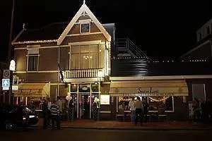 スタッド エン ランド 3* アルクマール
