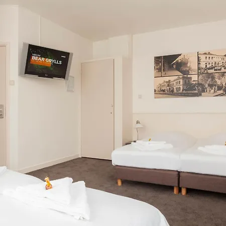 En Land Hotel